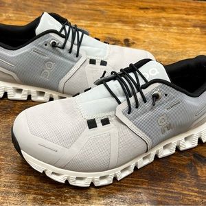 On Cloud 5 women’s 7 shoes sneakers grey white new